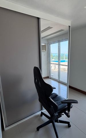 Apartamento para alugar com 198m², 4 quartos e 3 vagas Apartamento para alugar com 198m², 4 quartos e 3 vagasQuarto 4