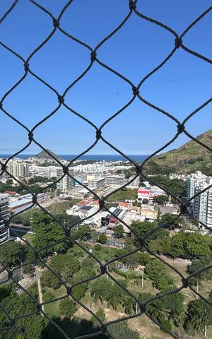Apartamento para alugar com 198m², 4 quartos e 3 vagas Apartamento para alugar com 198m², 4 quartos e 3 vagasVaranda