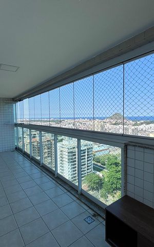 Apartamento para alugar com 198m², 4 quartos e 3 vagas Apartamento para alugar com 198m², 4 quartos e 3 vagasVaranda