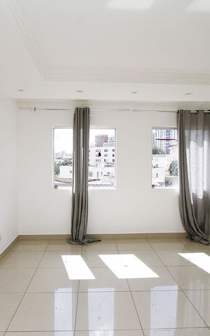 Apartamento à venda com 76m², 3 quartos e 2 vagasSala