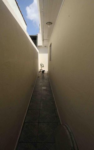 Casa à venda com 144m², 3 quartos e 1 vaga Casa à venda com 144m², 3 quartos e 1 vagaCorredor