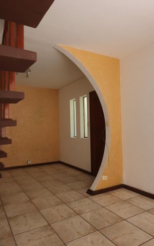 Casa à venda com 160m², 3 quartos e 2 vagasSala