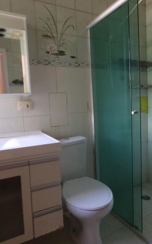 Casa à venda com 160m², 3 quartos e 2 vagasBanheiro de Cima