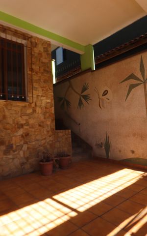 Casa à venda com 160m², 3 quartos e 2 vagasGaragem