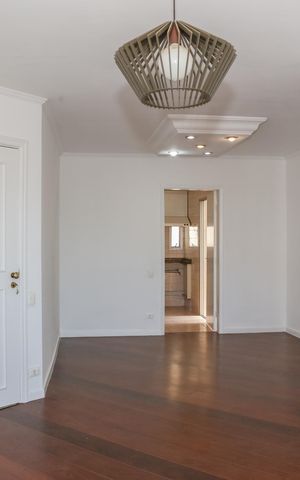 Apartamento para alugar com 100m², 4 quartos e 2 vagas Apartamento para alugar com 100m², 4 quartos e 2 vagasSala