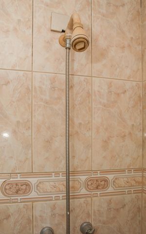 Apartamento para alugar com 100m², 4 quartos e 2 vagas Apartamento para alugar com 100m², 4 quartos e 2 vagasBanheiro da Suite