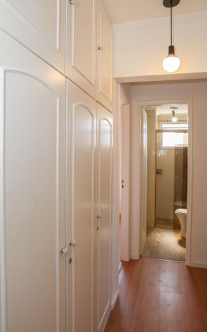 Apartamento para alugar com 100m², 4 quartos e 2 vagas Apartamento para alugar com 100m², 4 quartos e 2 vagasCorredor