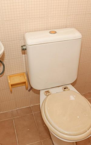 Apartamento para alugar com 100m², 4 quartos e 2 vagas Apartamento para alugar com 100m², 4 quartos e 2 vagasBanheiro de serviço
