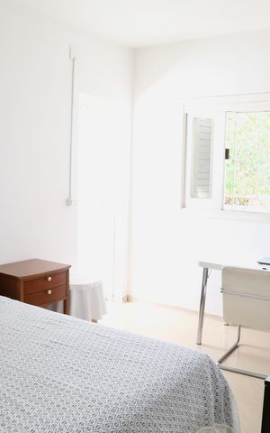 Casa à venda com 250m², 3 quartos e 2 vagas Casa à venda com 250m², 3 quartos e 2 vagasQuarto 2