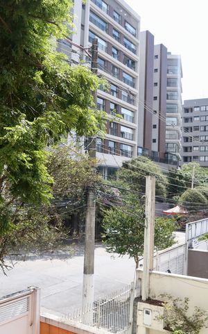 Casa à venda com 250m², 3 quartos e 2 vagas Casa à venda com 250m², 3 quartos e 2 vagasVaranda Quarto 2
