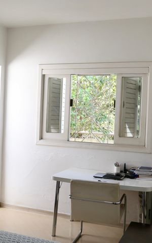 Casa à venda com 250m², 3 quartos e 2 vagas Casa à venda com 250m², 3 quartos e 2 vagasQuarto 2