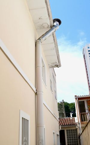 Casa à venda com 250m², 3 quartos e 2 vagas