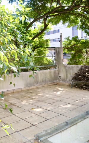 Casa à venda com 250m², 3 quartos e 2 vagas Casa à venda com 250m², 3 quartos e 2 vagasVaranda Quarto 2