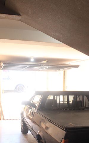 Casa à venda com 170m², 2 quartos e 3 vagasGaragem