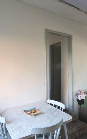 Casa à venda com 90m², 5 quartos e 4 vagasSala 2