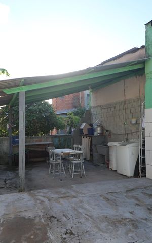 Casa à venda com 90m², 5 quartos e 4 vagasÁrea externa