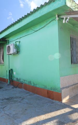 Casa à venda com 90m², 5 quartos e 4 vagasÁrea externa