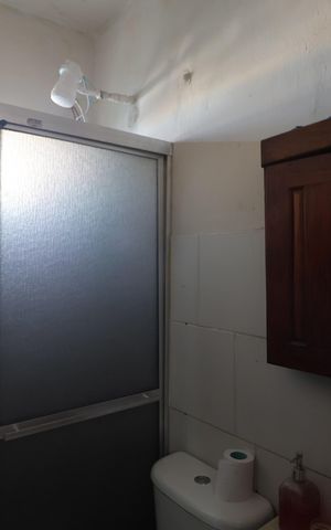 Casa à venda com 90m², 5 quartos e 4 vagasBanheiro 1