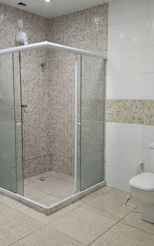 Casa para alugar com 300m², 3 quartos e 4 vagasBanheiro