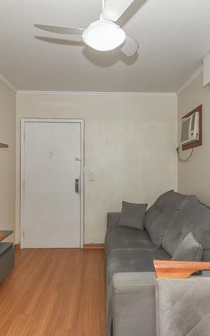 Apartamento à venda com 45m², 1 quarto e 1 vagaSala