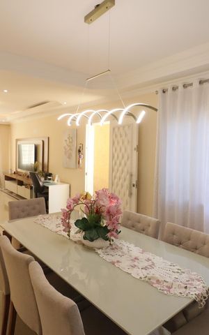 Casa à venda com 226m², 4 quartos e 5 vagasSala
