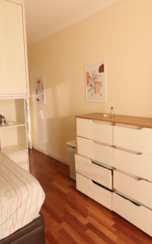 Casa à venda com 226m², 4 quartos e 5 vagasSuíte 2