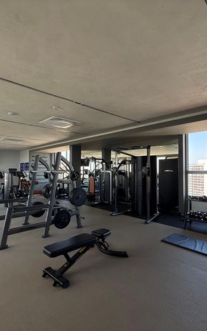 Studio para alugar com 31m², 1 quarto e sem vaga Studio para alugar com 31m², 1 quarto e sem vagaAcademia