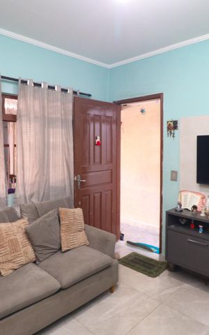 Casa à venda com 73m², 2 quartos e 1 vaga Casa à venda com 73m², 2 quartos e 1 vagaSala