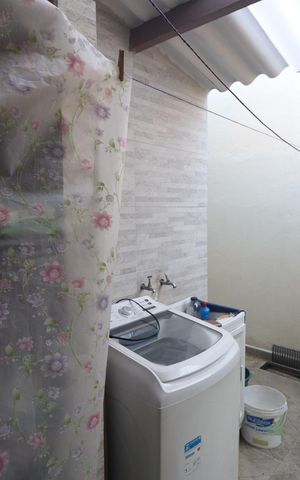 Casa à venda com 73m², 2 quartos e 1 vaga Casa à venda com 73m², 2 quartos e 1 vagaÁrea de Serviço com Churrasqueira