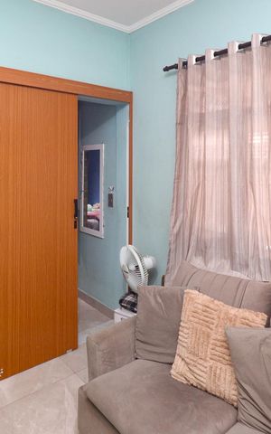 Casa à venda com 73m², 2 quartos e 1 vaga Casa à venda com 73m², 2 quartos e 1 vagaSala
