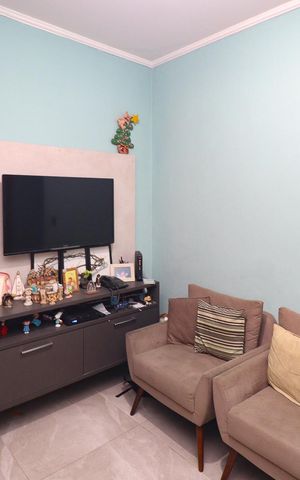 Casa à venda com 73m², 2 quartos e 1 vaga