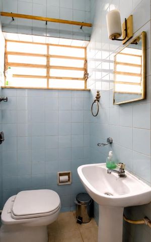 Casa para alugar com 224m², 3 quartos e 4 vagas Casa para alugar com 224m², 3 quartos e 4 vagasBanheiro