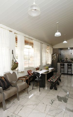 Casa à venda com 400m², 3 quartos e 2 vagasCozinha