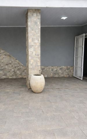 Casa à venda com 252m², 5 quartos e 2 vagas
