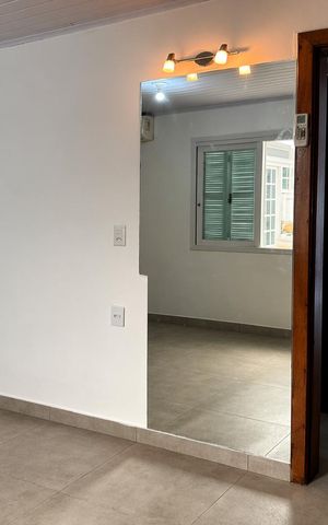 Casa à venda com 252m², 5 quartos e 2 vagas Casa à venda com 252m², 5 quartos e 2 vagasQuarto 2