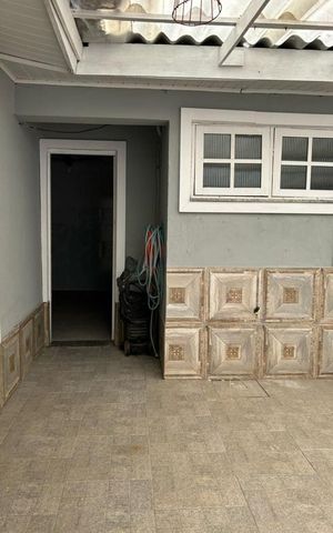 Casa à venda com 252m², 5 quartos e 2 vagas