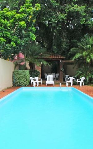 Casa à venda com 242m², 4 quartos e 3 vagas