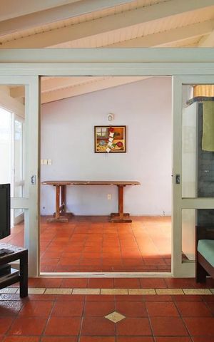 Casa à venda com 242m², 4 quartos e 3 vagas