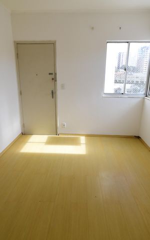 Apartamento à venda com 38m², 1 quarto e sem vagaSala