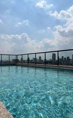 Studio à venda com 34m², 1 quarto e sem vaga Studio à venda com 34m², 1 quarto e sem vagaPiscina