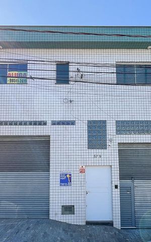 Apartamento para alugar com 75m², 2 quartos e sem vagaFachada + plaquinha