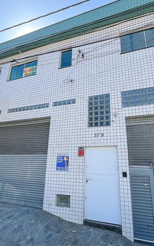 Apartamento para alugar com 75m², 2 quartos e sem vagaFachada + plaquinha