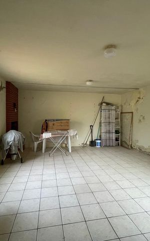 Casa à venda com 164m², 3 quartos e 2 vagas