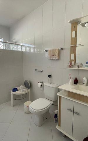 Casa à venda com 164m², 3 quartos e 2 vagas