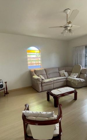 Casa à venda com 164m², 3 quartos e 2 vagas