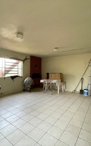 Casa à venda com 164m², 3 quartos e 2 vagas