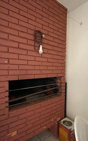 Casa à venda com 164m², 3 quartos e 2 vagas