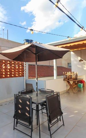 Casa à venda com 300m², 4 quartos e 2 vagas Casa à venda com 300m², 4 quartos e 2 vagasChurrasqueira