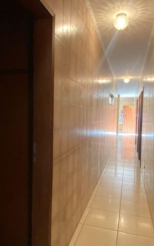 Casa à venda com 400m², 4 quartos e sem vaga Casa à venda com 400m², 4 quartos e sem vagaCorredor