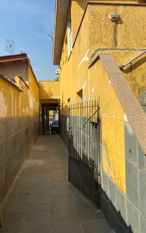 Casa à venda com 400m², 4 quartos e sem vaga Casa à venda com 400m², 4 quartos e sem vagaÁrea externa